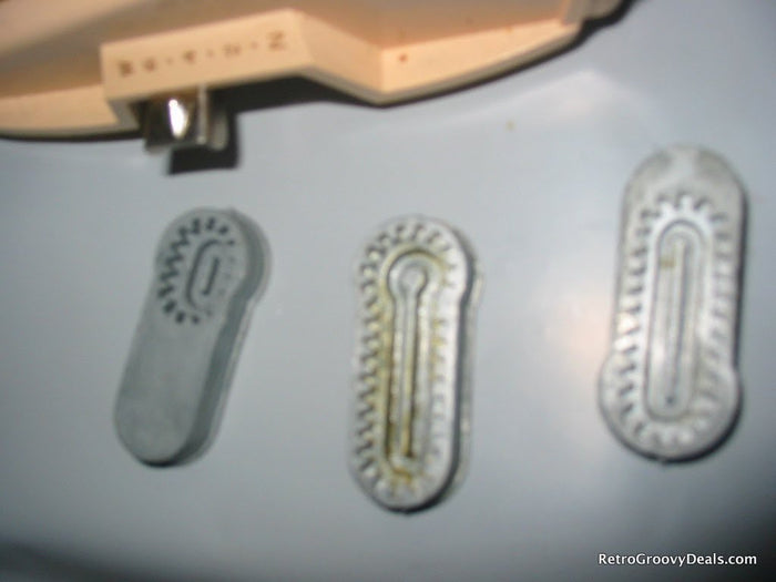 1960 Singer Green Atomic Case Sewing Buttonhole Maker case #489500 or 489510