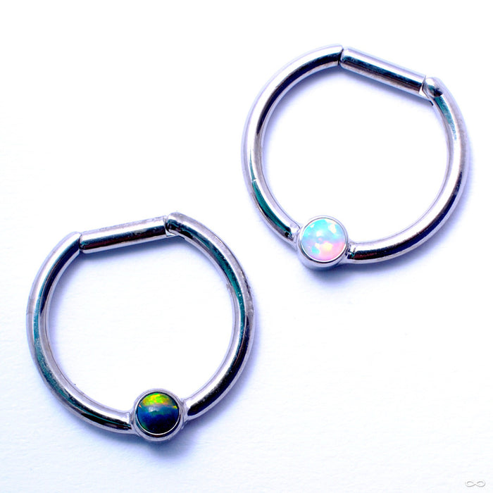 Hinged Ring with Bezel-set Gemstone in Titanium from Intrinsic with Black Opal & White Opal