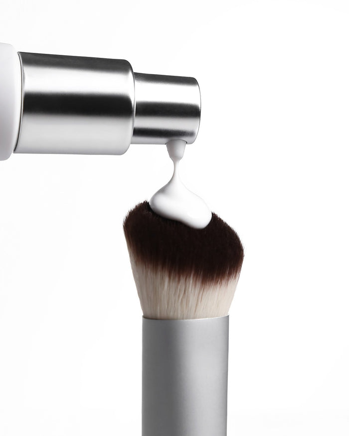 MAKEUP BRUSH Flawless foundation