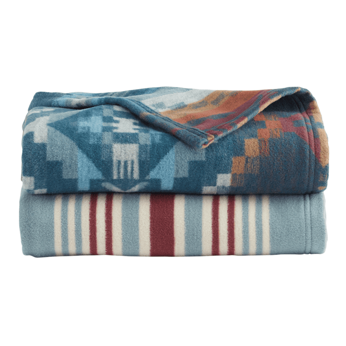 Pendleton Carico Lake Throw Blanket Gift Pack Folded
