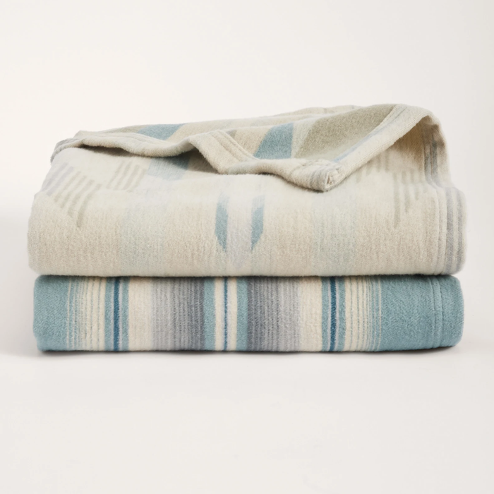 Pendleton Wyeth Falls Linen Organic Cotton Throw Gift Pack
