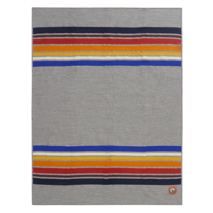 Pendleton Yosemite Grey National Park Throw with Leather Carrier