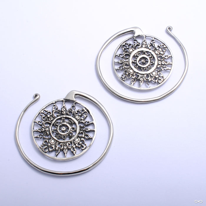 Puj Ju Circles from Diablo Organics in white brass, small